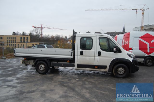 LKWs PEUGEOT Boxer, MERCEDES-BENZ Sprinter 45277 Essen, 42549 Velbert u. FORD Transit, 45138 Essen