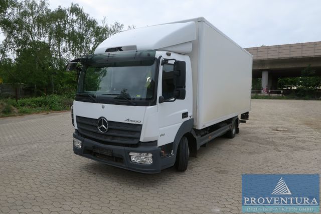 Fahrzeug-Insolvenz-Auktion: 2 Lkw Koffer MERCEDES-BENZ u. IVECO, 5 Pkw HYUNDAI, DACIA u. FORD, 2 Transporter IVECO, 2 Transporter FORD, 38xxx Raum Braunschweig