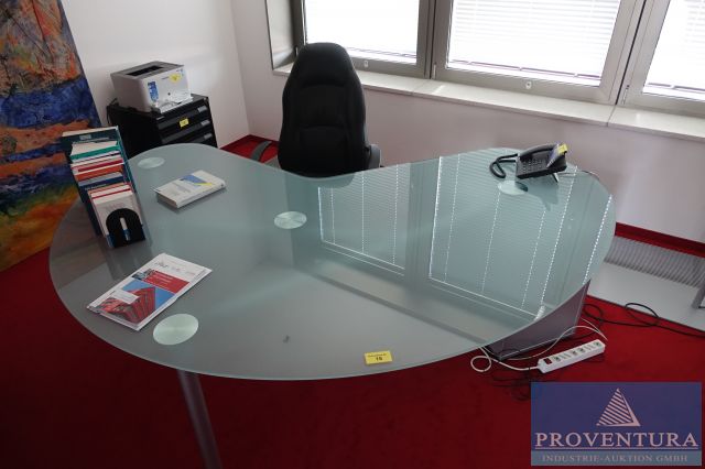 Nachverkauf zu: 32 Pos. hochwertige Büromöblierung und Bürotechnik, u. a. USM HALLER u. VITRA, 10xxx Berlin