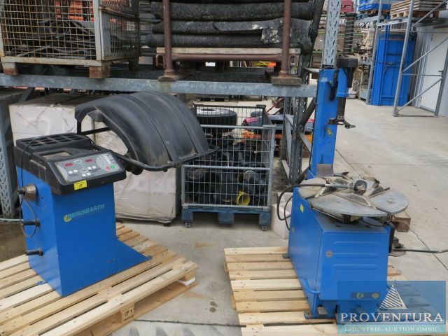 Liquidation Kfz-Werkstatt-Zubehör: 2-Säulen-Hebebühne Hofmann 3.000 kg, Beissbarth Reifenmontage- u. Auswuchtgerät, Winterräder für Audi Q7