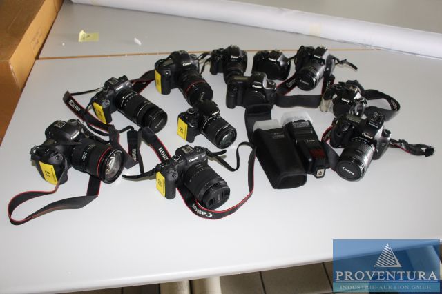 Insolvenzversteigerung Fotostudio und Digitaldruck: 280 Pos. 3 Digitaldruck-Systeme FUJI Digital Minilab, 19 Kameras CANON Eos sowie RP, Fotostudio-Zubehör, div. PCs, Software ADOBE Photoshop CS3 und CS6, etc.