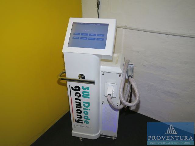Aus Leasing: 2 Haarentfernungsleaser ICE Laser SHR 3 Wellen Diodenlaser, angeschafft 2022 für je € 24.900,- netto