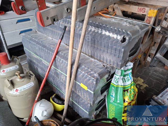 Nachversteigerung Dachdeckereibetrieb 18 Pos. Werkzeuge, Dachbahnen, Eternitplatten etc.