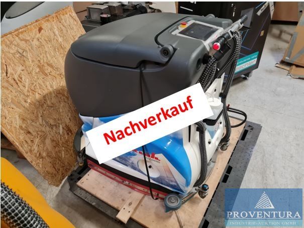 Nachverkauf aus Leasing: Reinigungsroboter ADLATUS CR 700 angeschafft 10.2020 für ca. 43.000 €