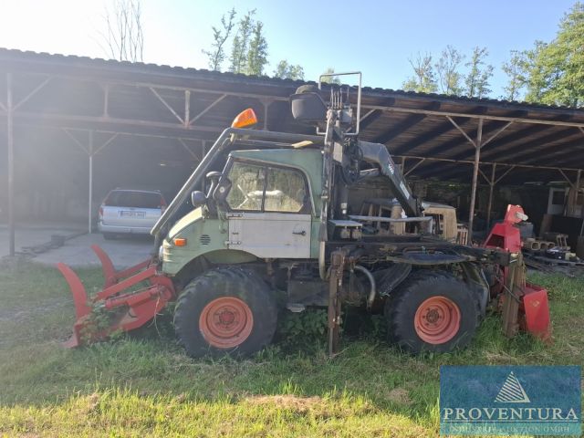 Versteigerung Rückefahrzeug Mercedes-Benz Unimog 406 EZ 1971 Hardtop, Werner Frontpolterschild, Forstwinde 6 to, Rückekran, Schild, dazu Holzspalter für Zapfwelle