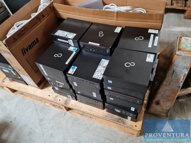 Aus Leasing: Großes EDV Paket FUJITSU bestehend aus 54 x FUJITSU Esprimo Q558 und 79 x WUXGA Monitor FUHITSU B24-9 WE