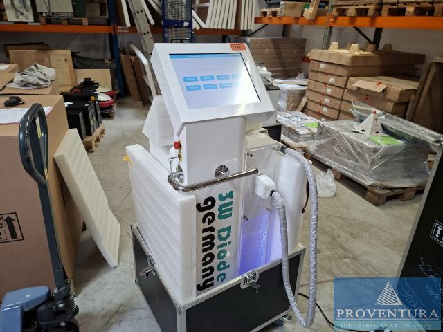 Aus Leasing: Haarentfernungslaser SHR 3W-Laser Baujahr 2021 angeschafft für ca. 20.900 € netto