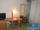 Doppelbett-Hotelzimmereinrichtung Holzdekor dunkel