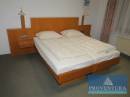 Doppelbett-Hotelzimmereinrichtung Holzdekor dunkel