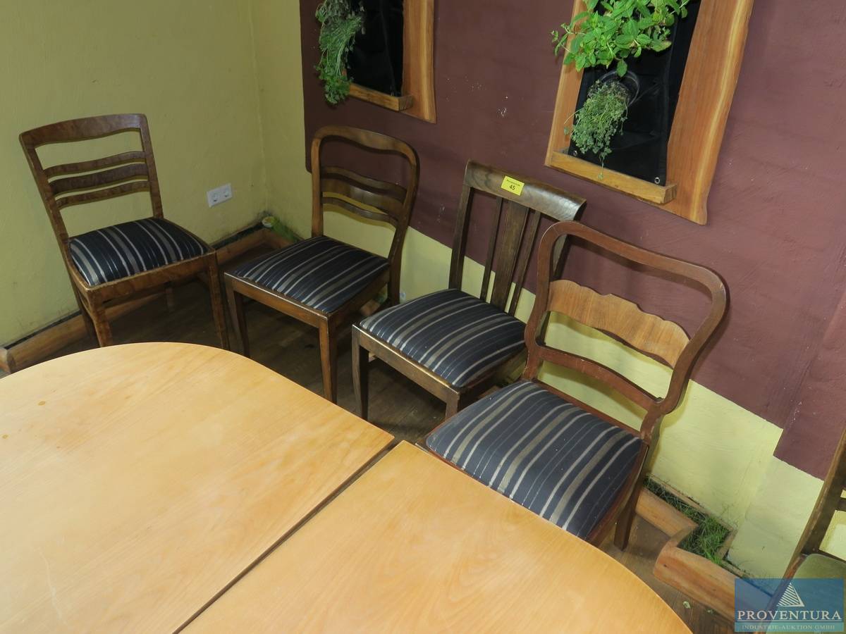 Küchenstühle Holz div. | Proventura Online-Auktion