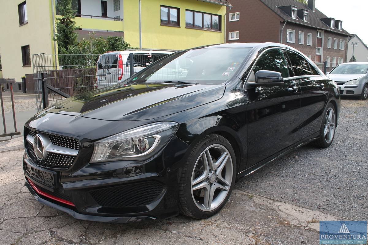 PKW MERCEDES CLA 220CDI, EZ 2013, AMG-PAKET