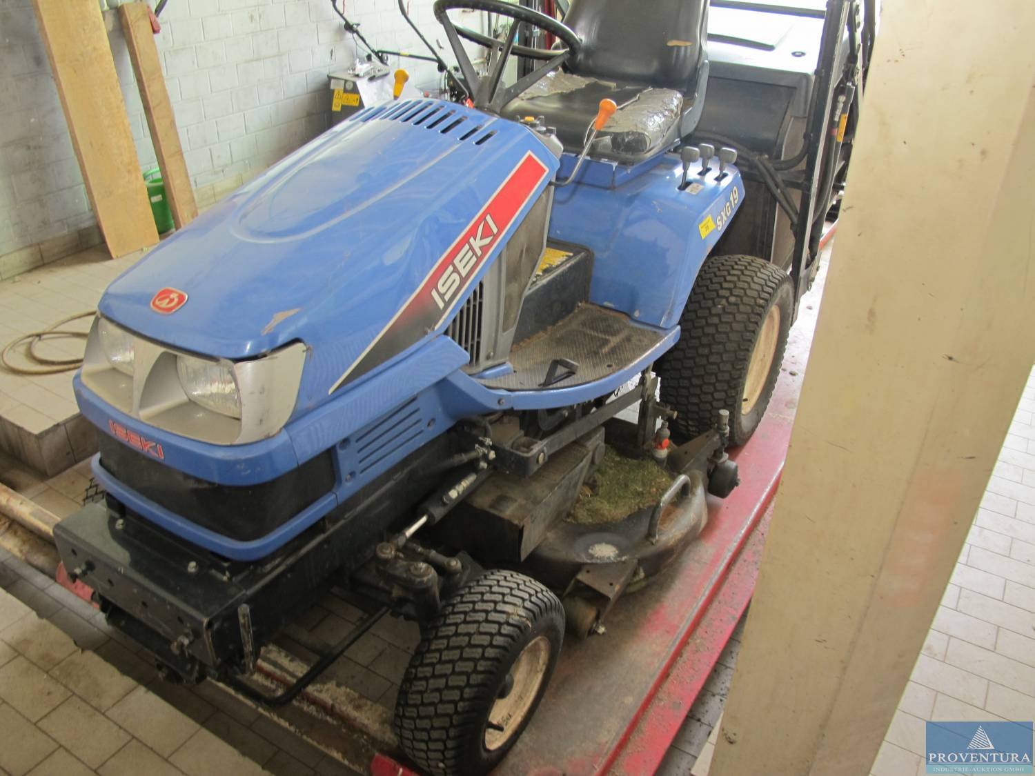 AufsitzRasenmäher ISEKI SXG 19 Modell E3100
