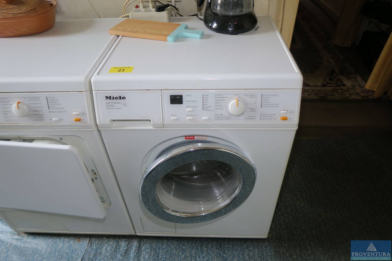 Online-Auktion: ca. 23 Positionen aus Wohnungsauflösung, Waschvollautomat MIELE, Wäschetrockner MIELE, etc. (Raucherhaushalt), 38106 Braunschweig
