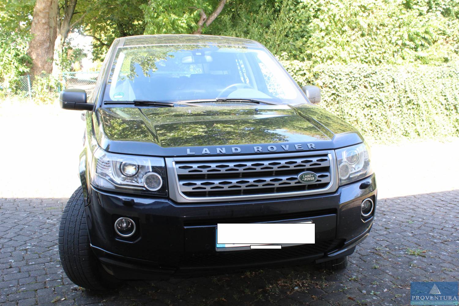 Online-Auktion: Geländewagen LANDROVER Freelander 2, EZ. Dez. 2013, Pkw-Anhänger STEMA, EZ. Juni 2016, Aufsitzmäher BRILL Duo Cut Hydro, 33XXX Raum Bielefeld