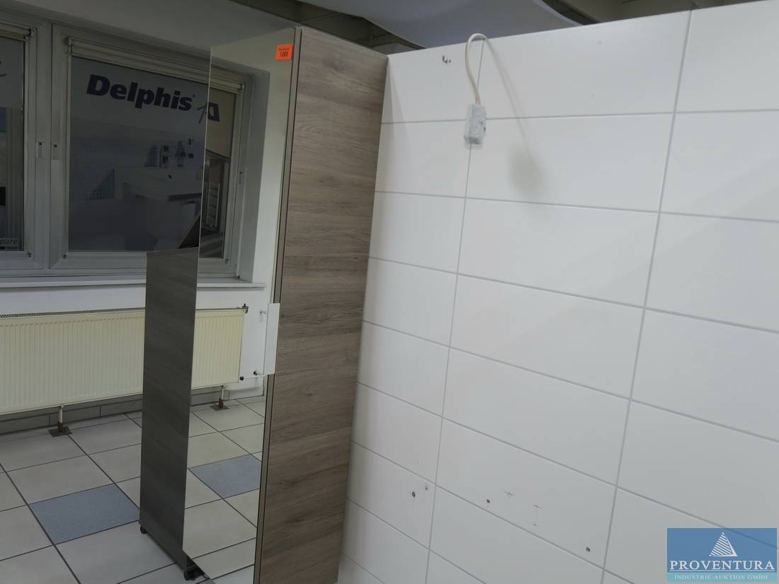 Badezimmer-Hochschrank | Proventura Online-Auktion