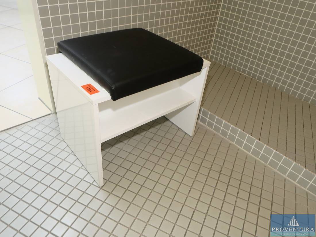 Badhocker Hochglanz weiß | Proventura Online-Auktion