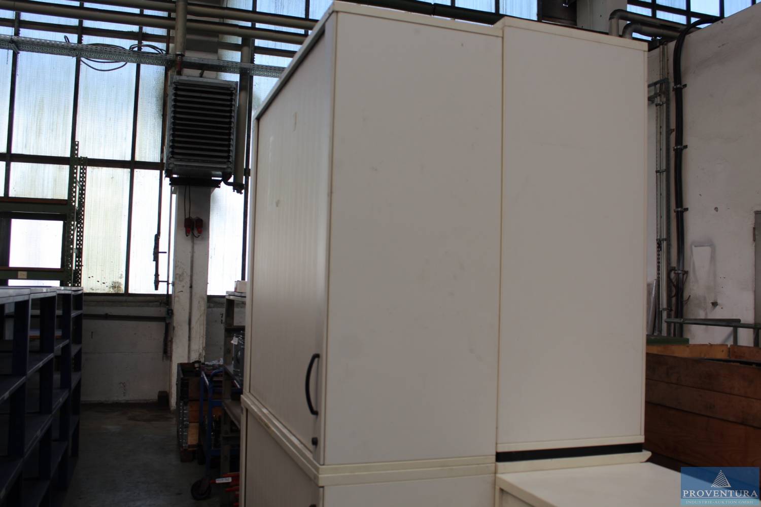 Rolltürschränke | Proventura Online-Auktion