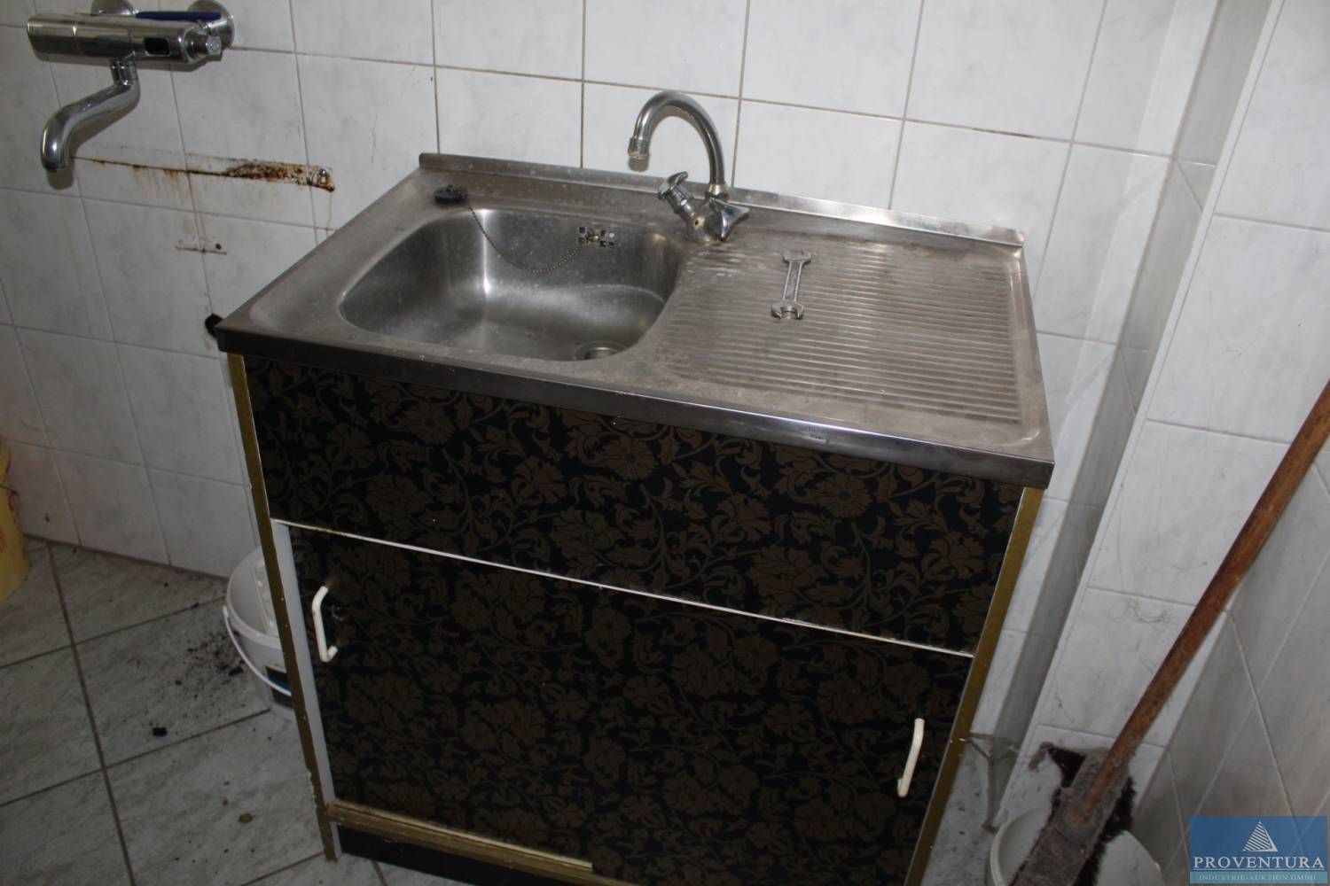 Spülenschrank Einbeckenspüle | Proventura Online-Auktion