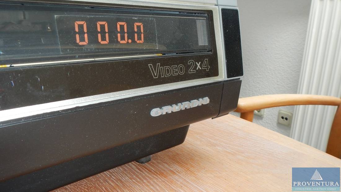 Multimedia-Set 70er und 80er Jahre | Proventura Online-Auktion