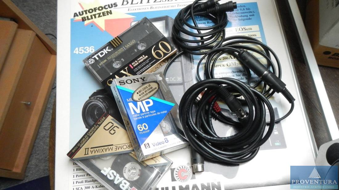 Multimedia-Set 70er und 80er Jahre | Proventura Online-Auktion