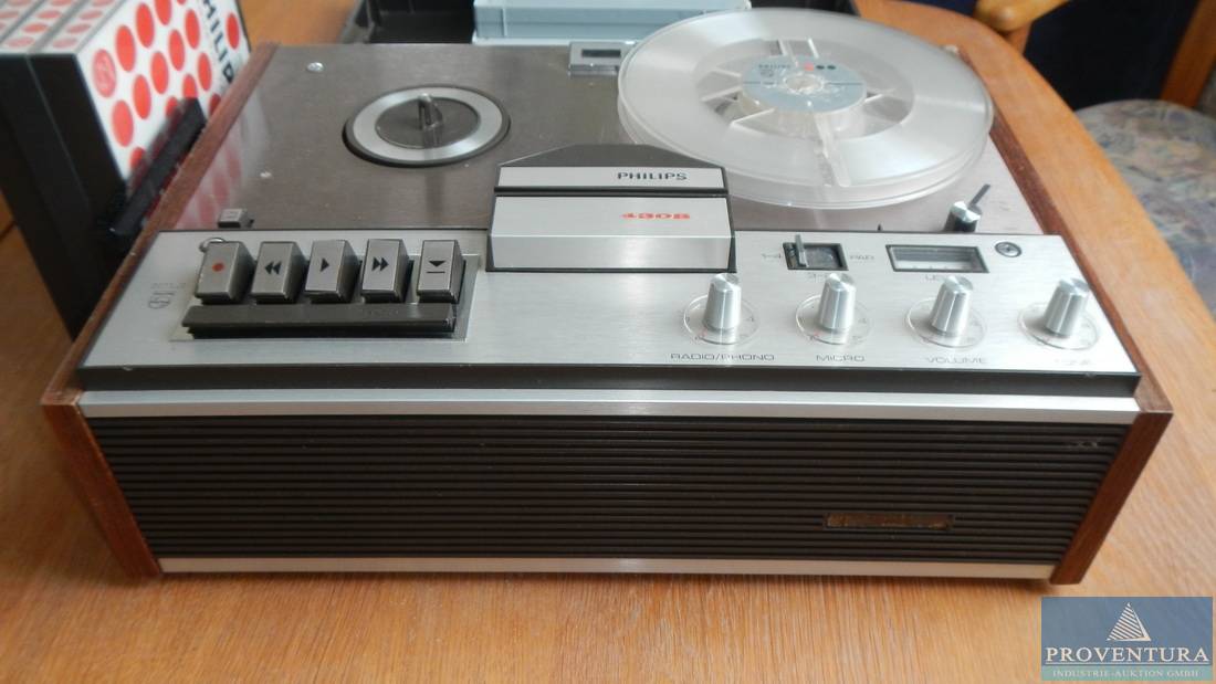 Multimedia-Set 70er und 80er Jahre | Proventura Online-Auktion