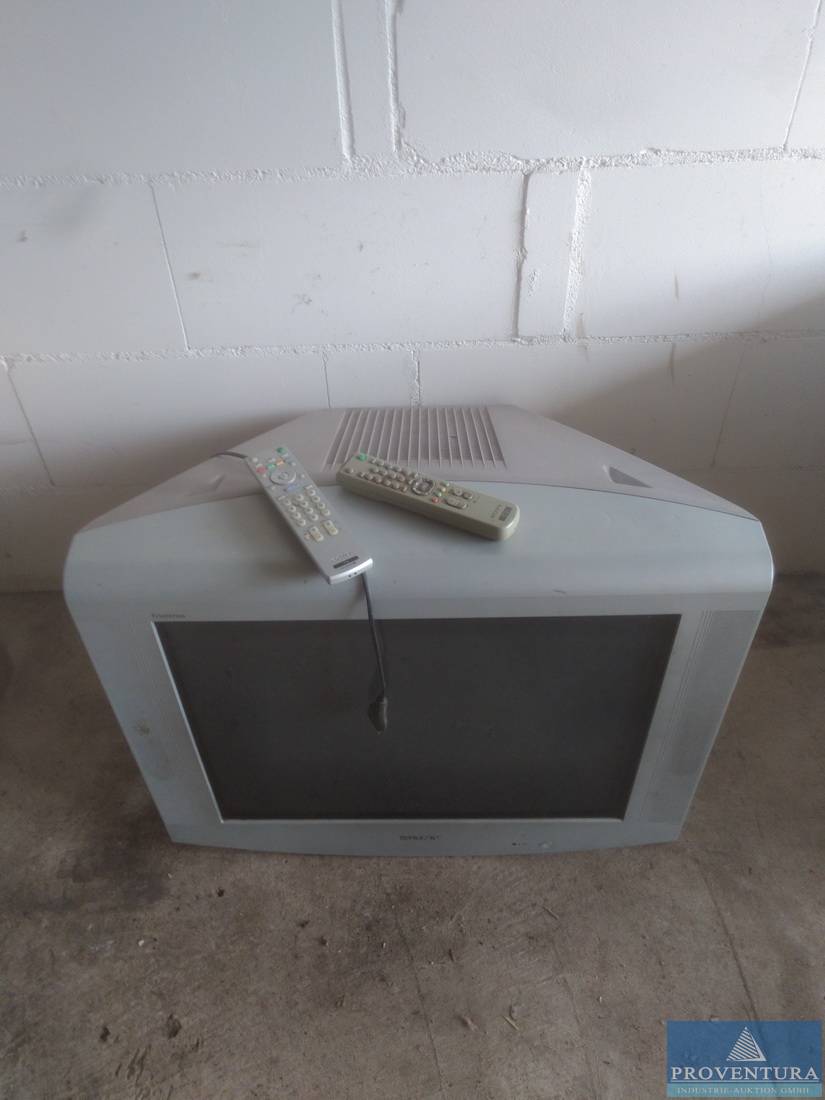 Fernseher-Set 70er und 80er Jahre | Proventura Online-Auktion