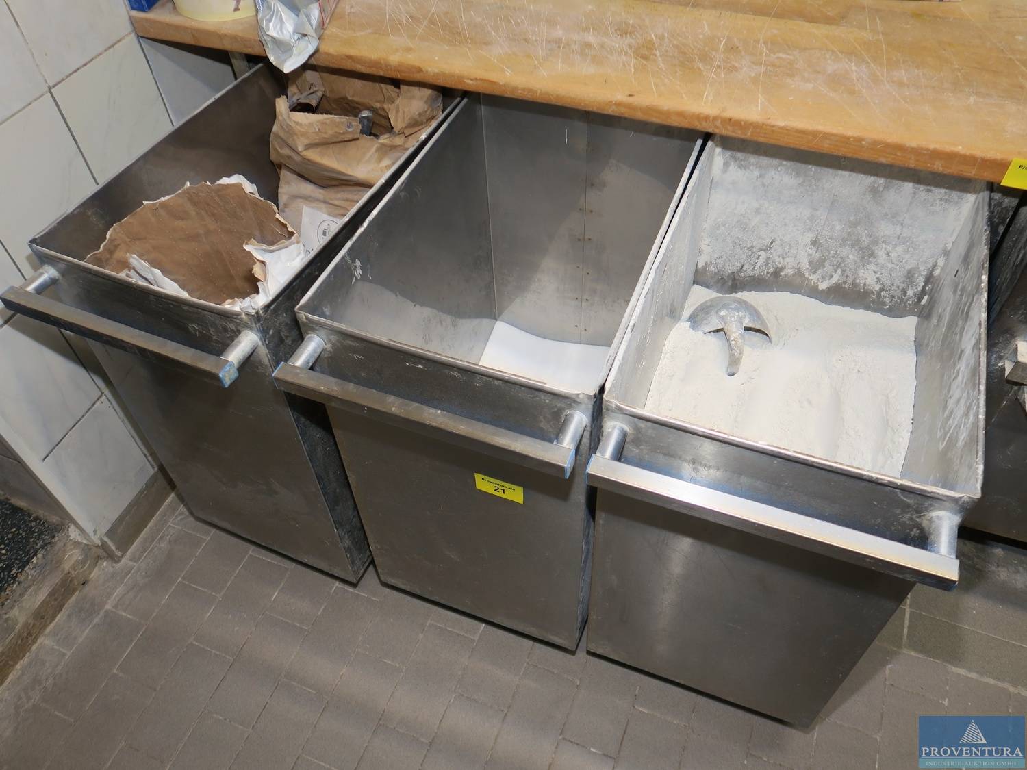 Mehlbehälter Edelstahl | Proventura Online-Auktion