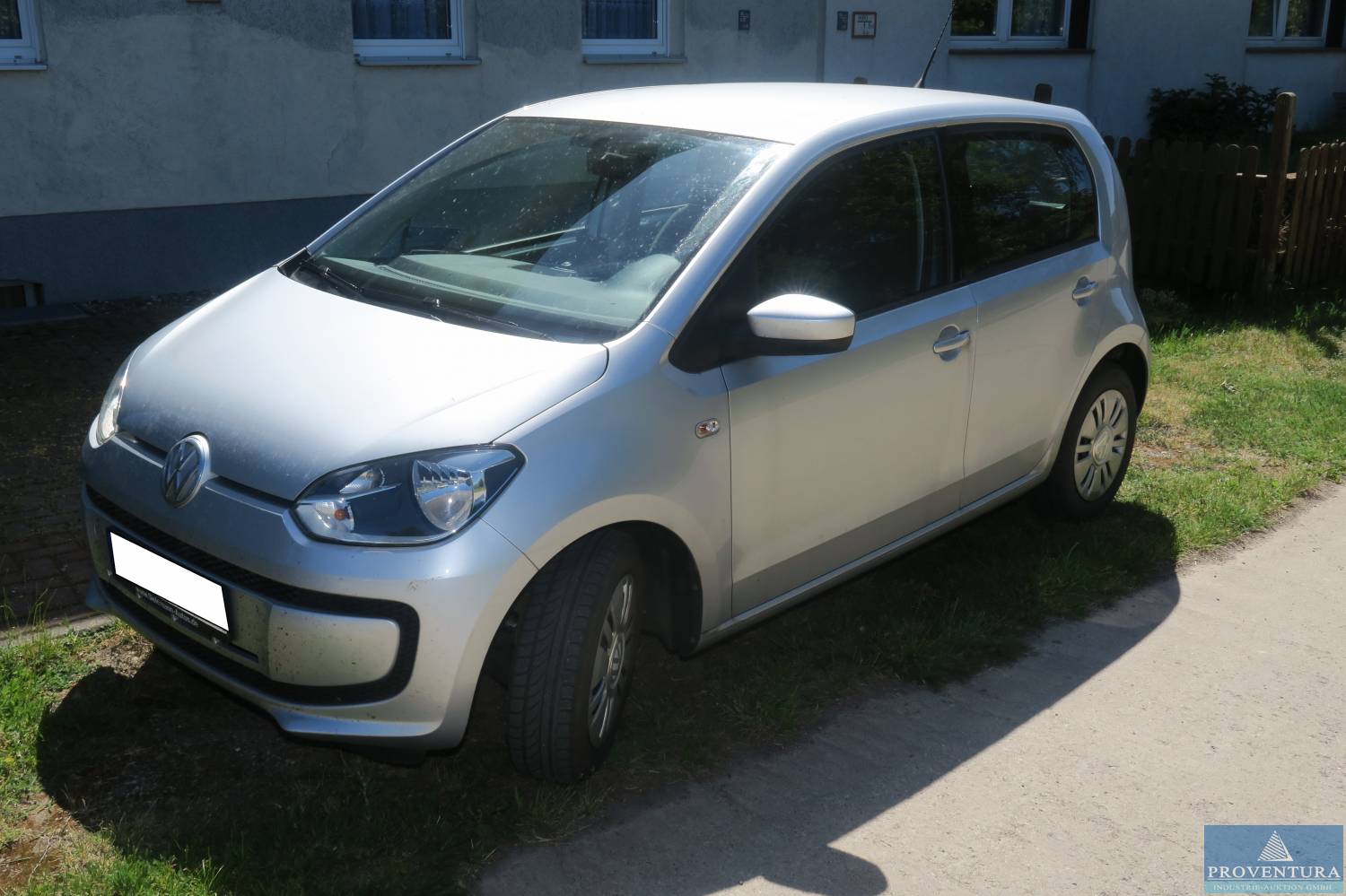 Insolvenz-Fahrzeug-Auktion: Pkw VW Up!, EZ. Mai 2013, ca. 66.000 km, 38xxx Raum Halberstadt