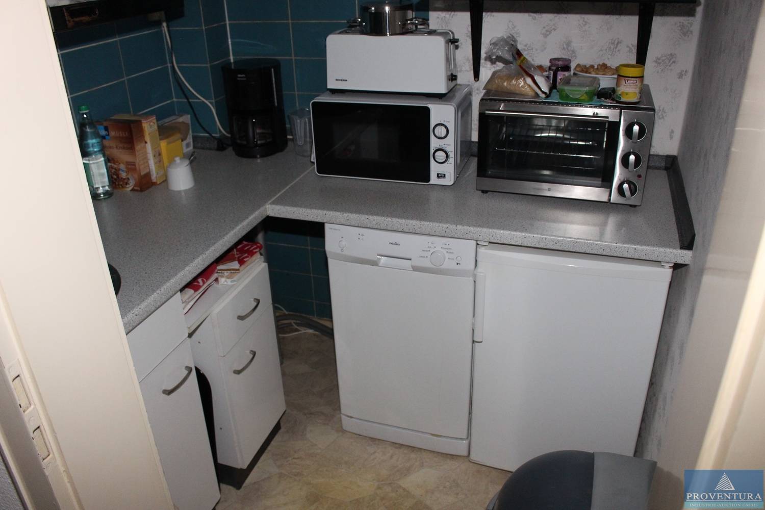 Küchenmöbel Kühlschrank | Proventura Online-Auktion