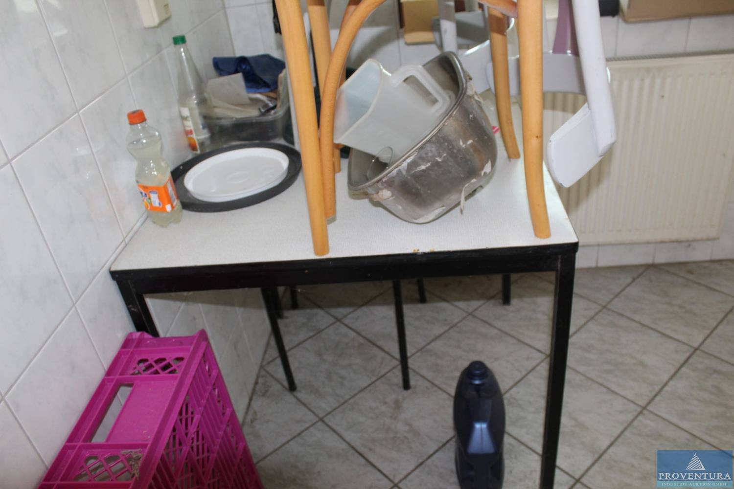 Tisch mit 2 Stühlen | Proventura Online-Auktion