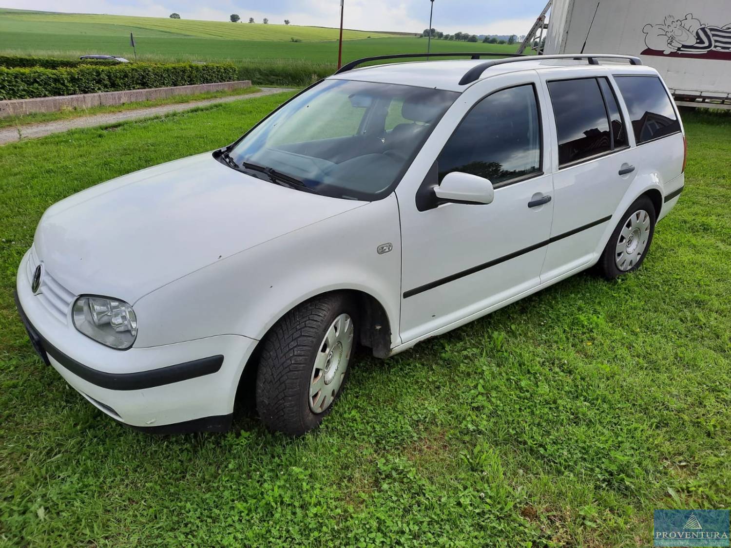 Pkw-Auktion: VW Golf 4 Ocean 1.9 TDI Variant Automatik, EZ 2003, 350.000 km, Standheizung, Klimaanlage, AHK