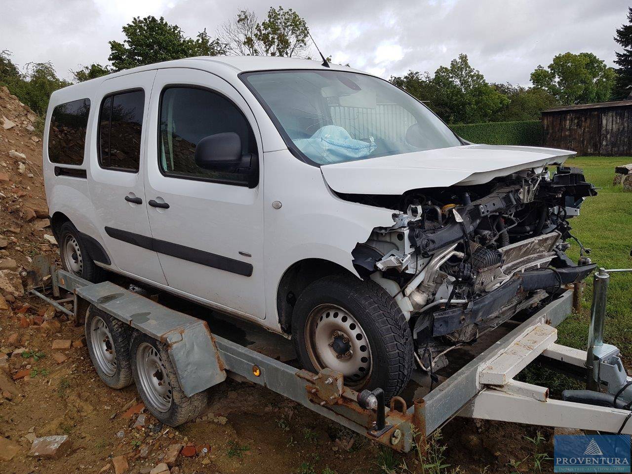 Aus Insolvenz: Mercedes-Benz Citan 111 CDI, EZ 2016, 151.000 km, Klimaanlage, Unfallwagen