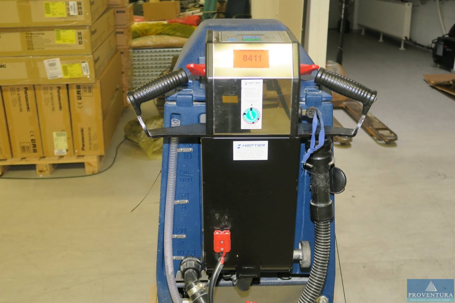 Aus Leasing: Scheuersaugmaschine TURNADO 55Pro und TURNADO 55 sowie Einscheibenreinigungsmaschine Columbus TP400