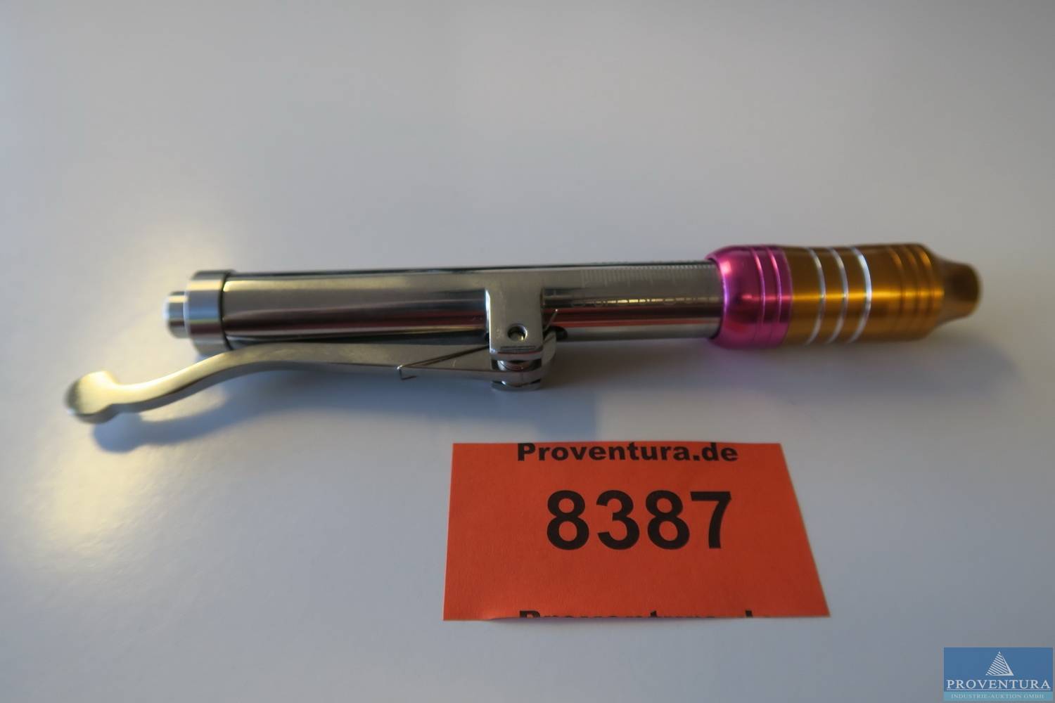 kosmetisches Behandlungsgerät YAVU Iri Hyaluron Pen