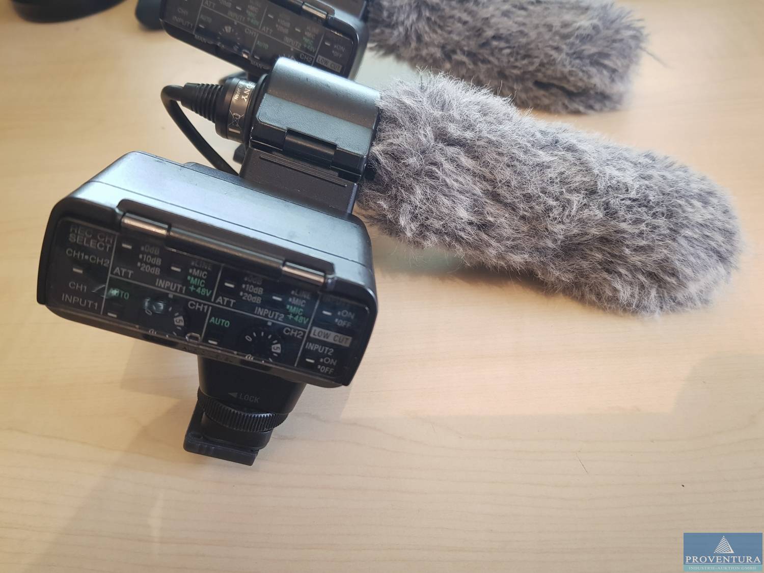 Versteigerung 2x Anbau-Richtmikrofone SONY XLR-A2M