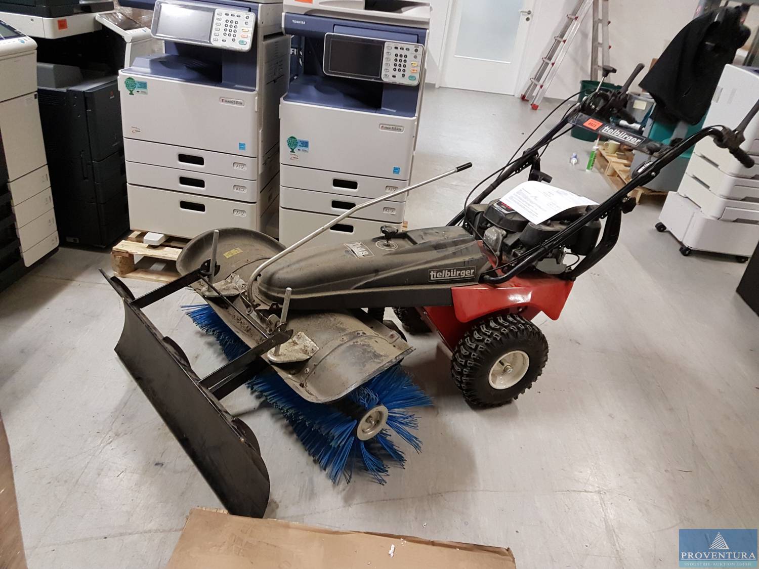 Aus Leasing: Kehrmaschine TIELBÜRGER TK48 Prof. Winter, Polartrec Räder, Winterbürste, Schneeschild, Bj. 2018