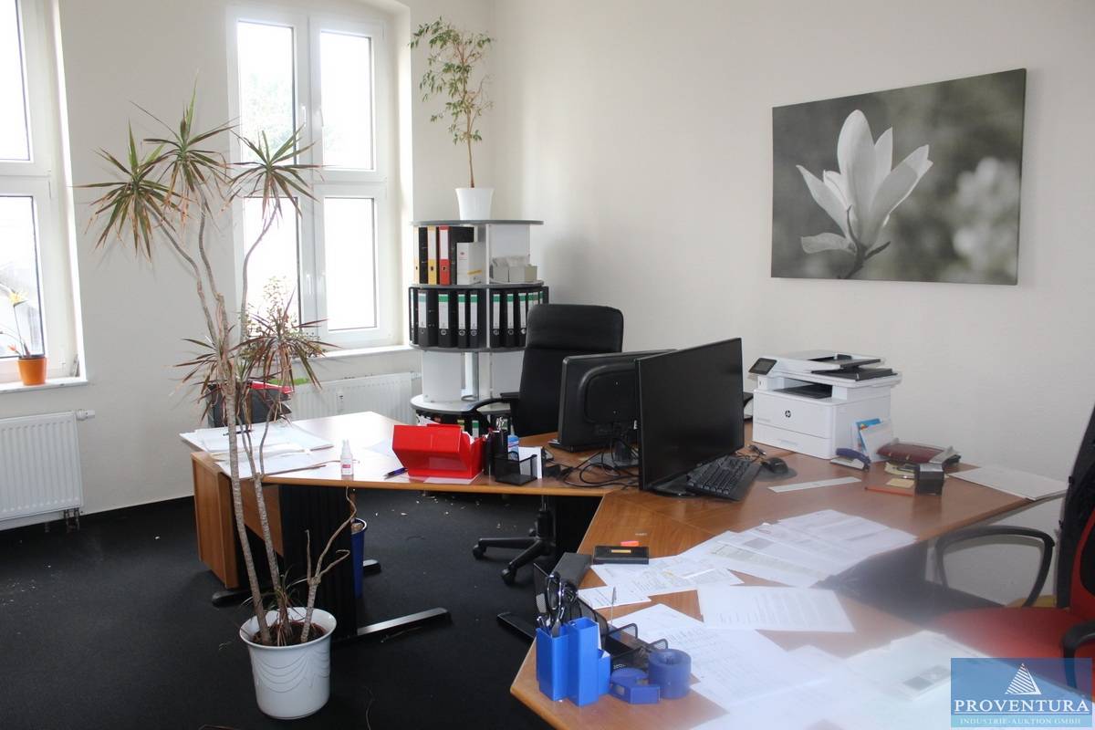 Insolvenzversteigerung 16 Positionen Inventar Personalvermittlung: Büro, EDV und Arbeitsbekleidung, etc.