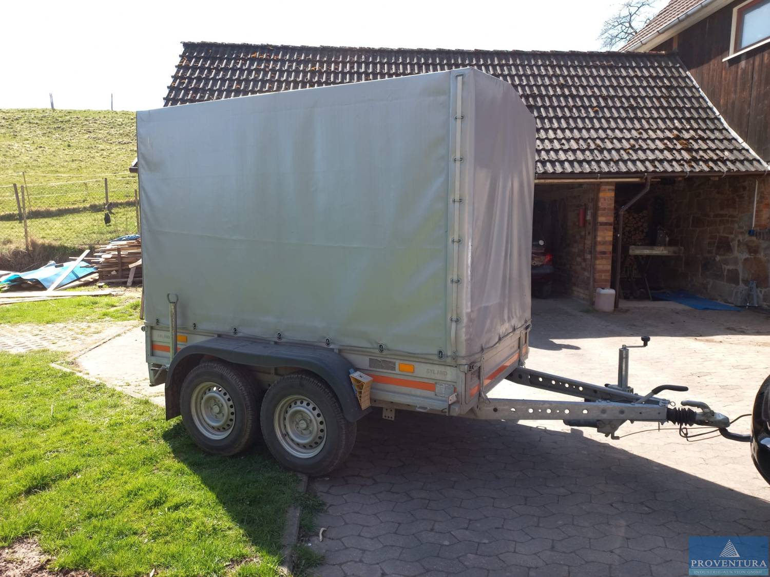 Versteigerung: Pkw-Anhänger Plane-Spriegel SYLAND HP2, EZ 2018, zul. GG 2.700 kg, Leergewicht 400 kg