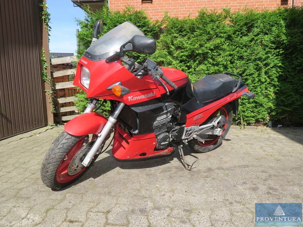 Aus Insolvenz: Motorrad-Klassiker Kawasaki GPZ 900R, EZ 1990, 39.000 km