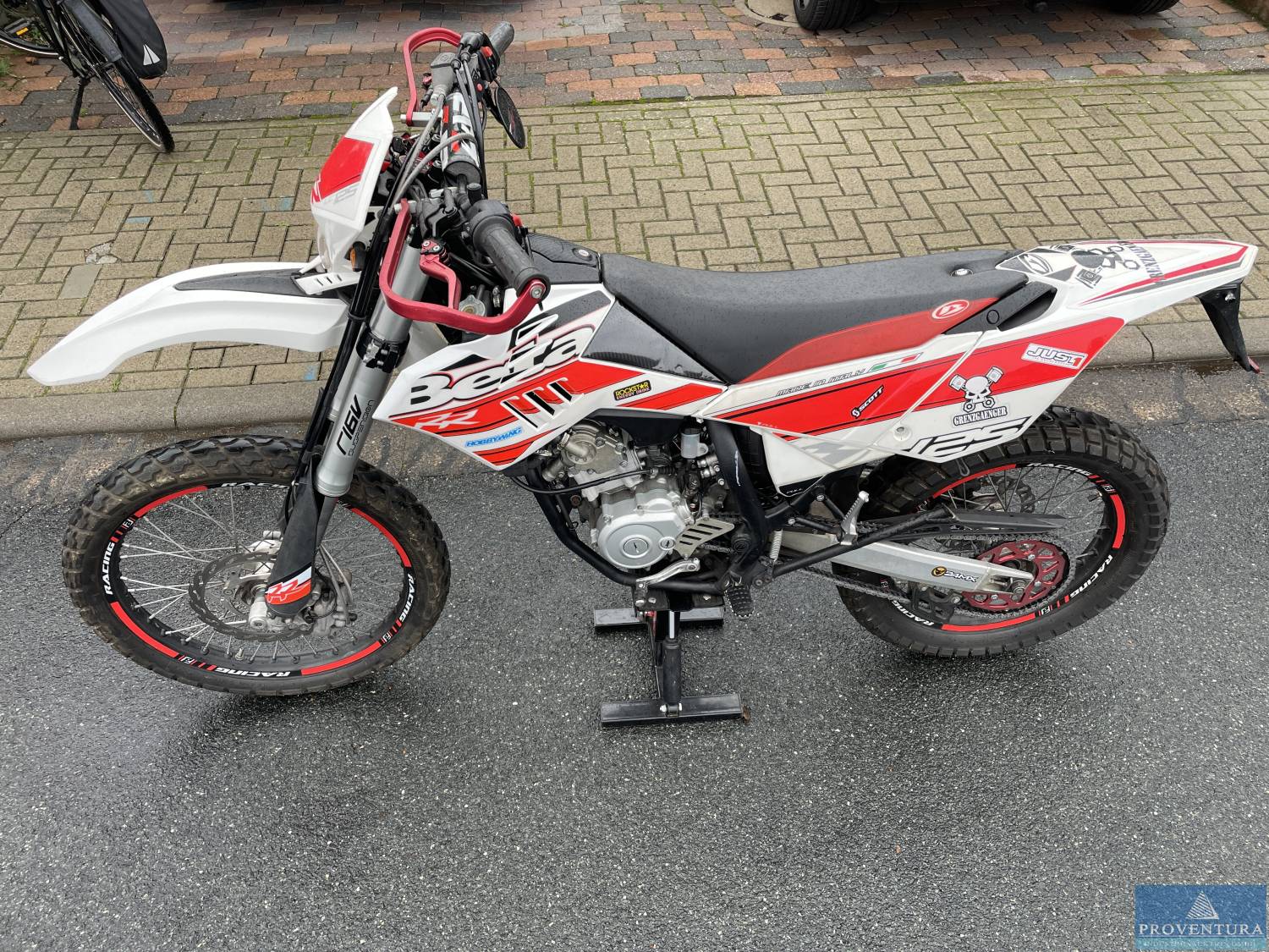 Versteigerung: Enduro BETA RR125 4T, EZ 2017, mit umfangreicher Leistungssteigerung