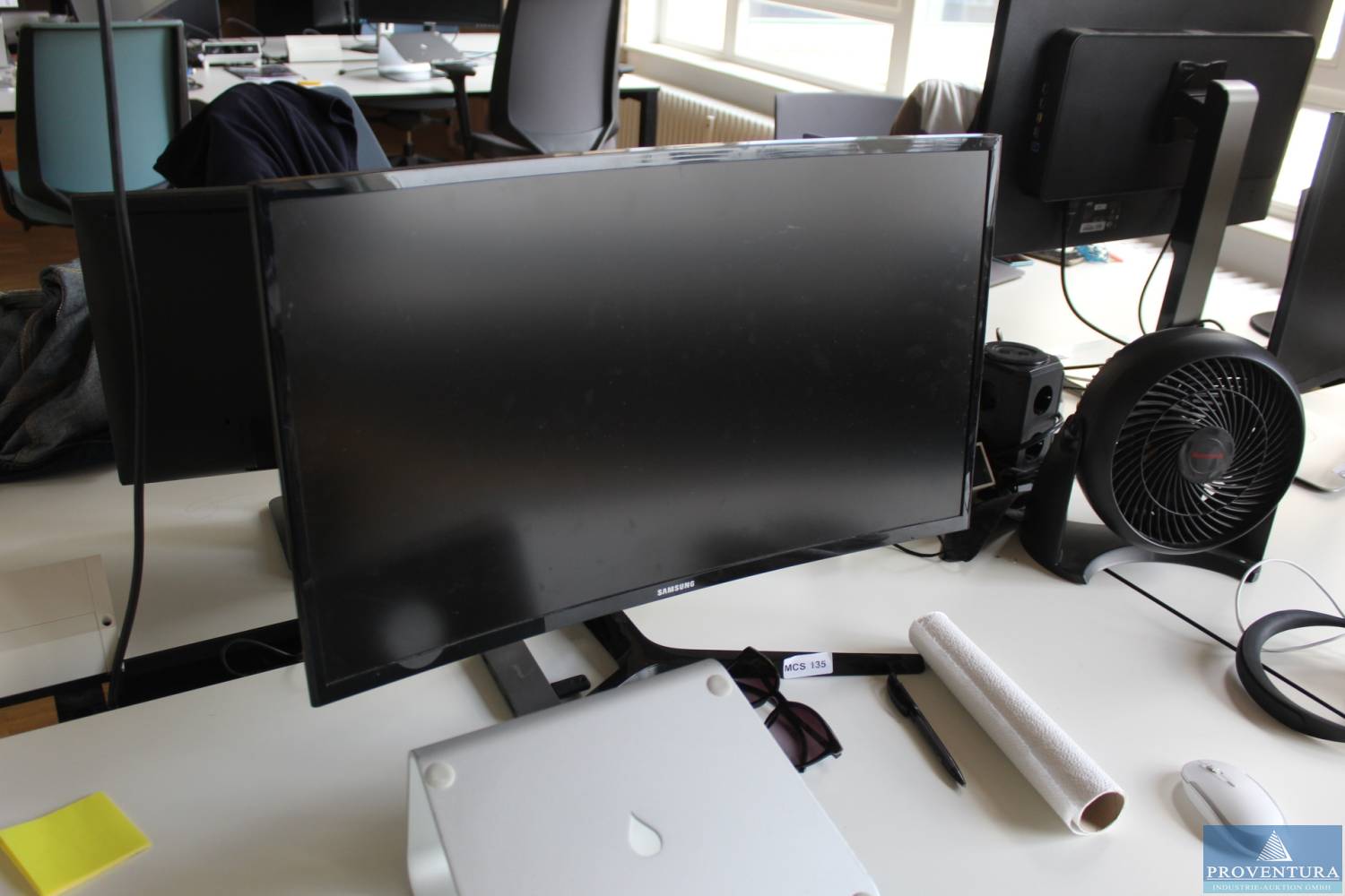 Aus Insolvenz: 1 Position 49 Monitore DELL und Samsung meist 24 Zoll, 2017 - 2019, Startpreis € 1.000,-