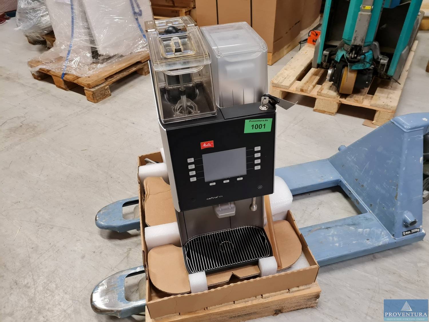 Gastroversteigerung aus Leasing: Protein Shake Automat, 4 Melitta Kaffeevollautomaten XT4 und XT7, 4 Wasserspender, Gewerbe-Waschmaschine, Espressomaschine