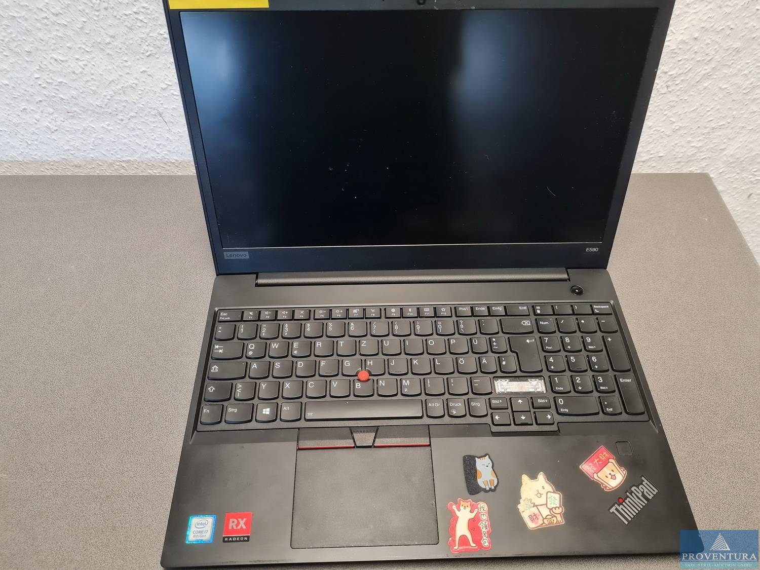 Laptop LENOVO E590