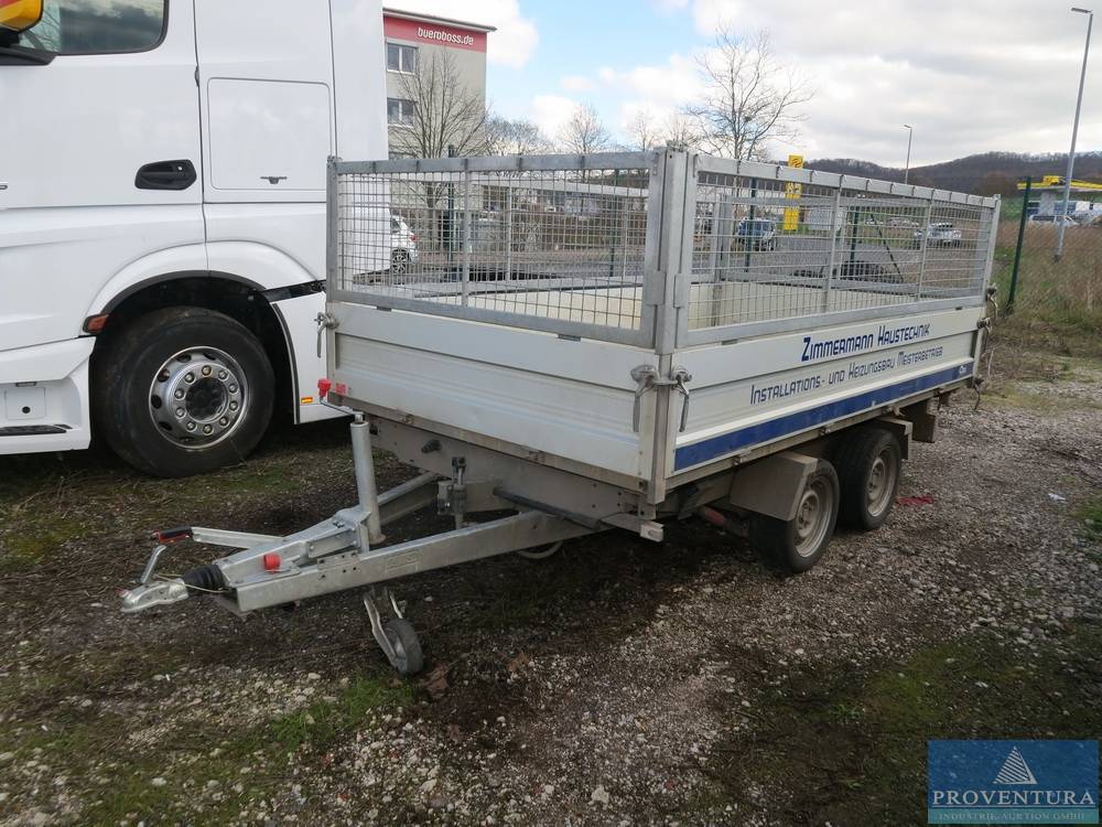 Aus Insolvenz: Pkw-3-Seiten-Kippanhänger BLYSS K300, EZ 2018, zul. GG 3.000 kg