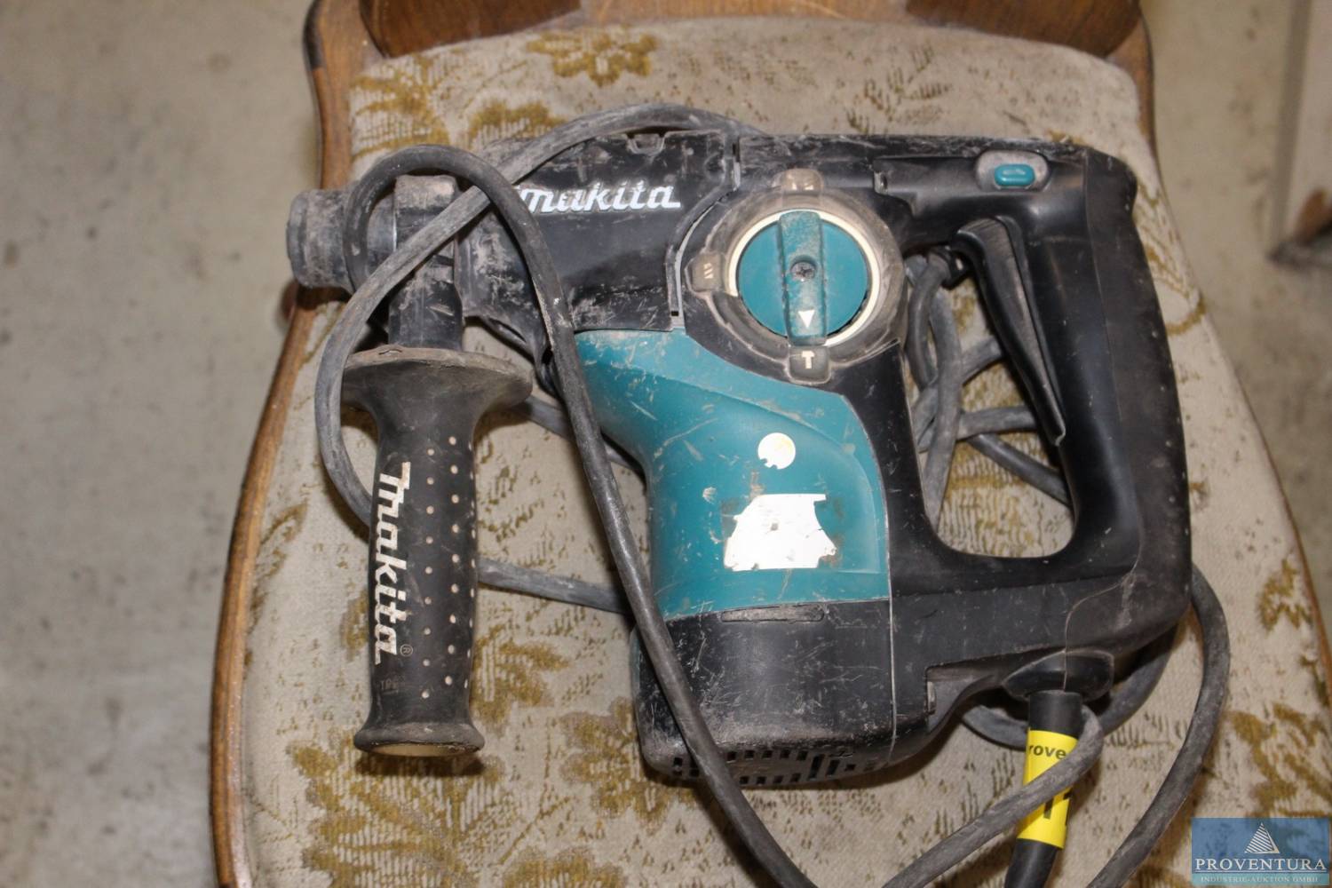 Trade-Shop Motorkohlen-Halter/Bürstenhalter + Kohlebürsten Kompatibel Mit Makita HR2610T HR2611F HR2611FT HR2631F HR2631FT HR2630T Bohrhammer