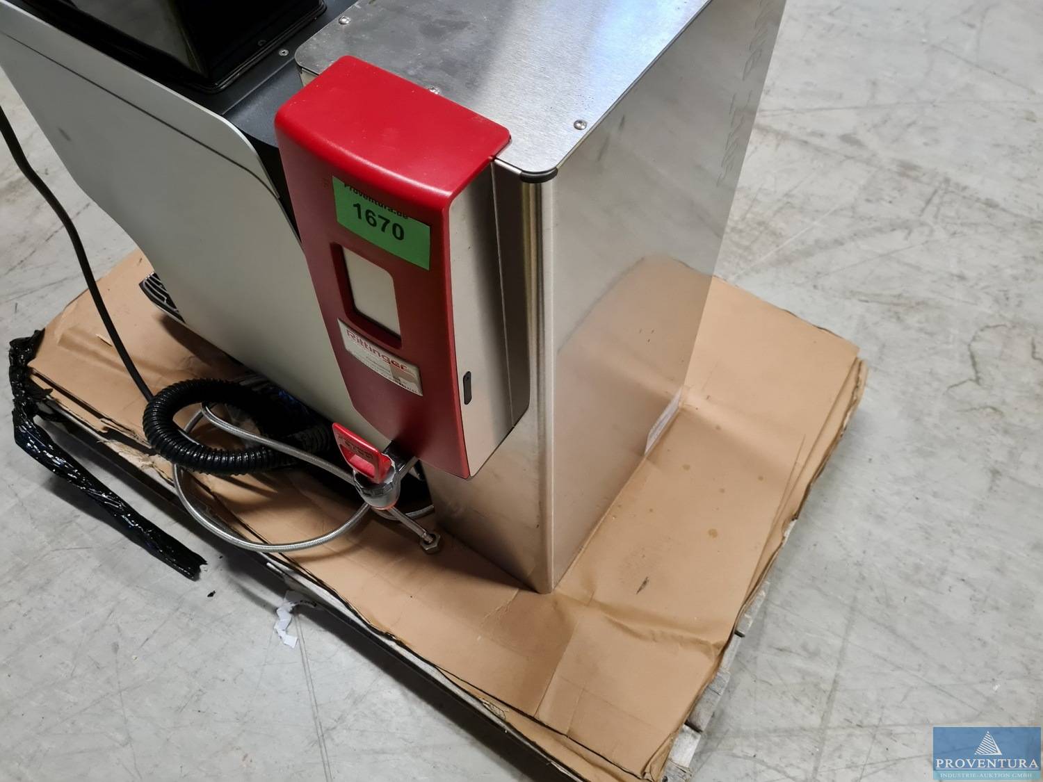 Nachverkauf Gastroversteigerung aus Leasing: Kaffeevollautomat CARIMALI MX-2 LM AA01-12142222, Heißwasser Boiler FETCO HWB-2105, Haubenspülmaschine MEIKO DV 120.2
