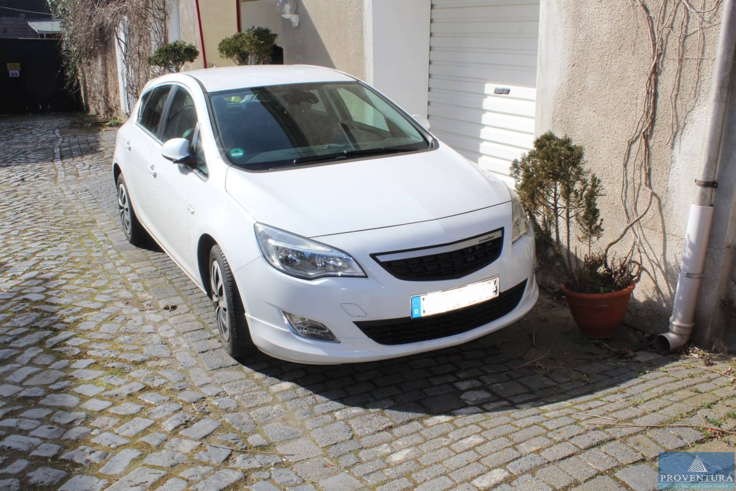 Aus Insolvenz: Pkw OPEL Astra J 1.4 Turbo eco FLEX, EZ 2010, 110.000 km