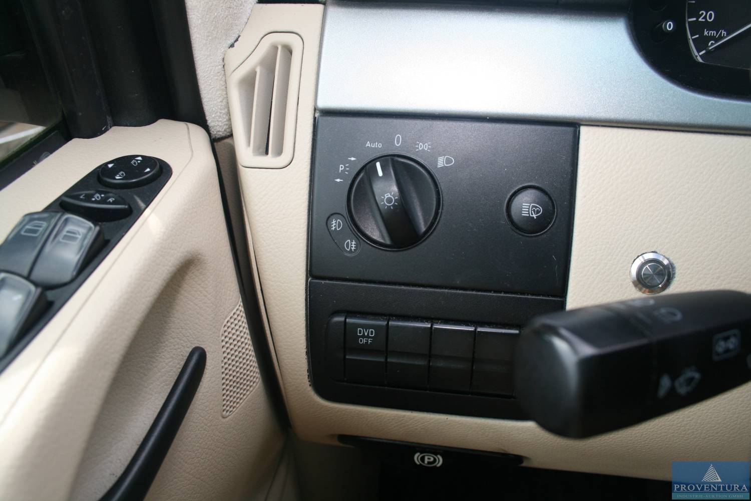 Mehrzweckfahrzeug MERCEDES-BENZ Viano 122 CDI 3.0 V6, EZ 2012 