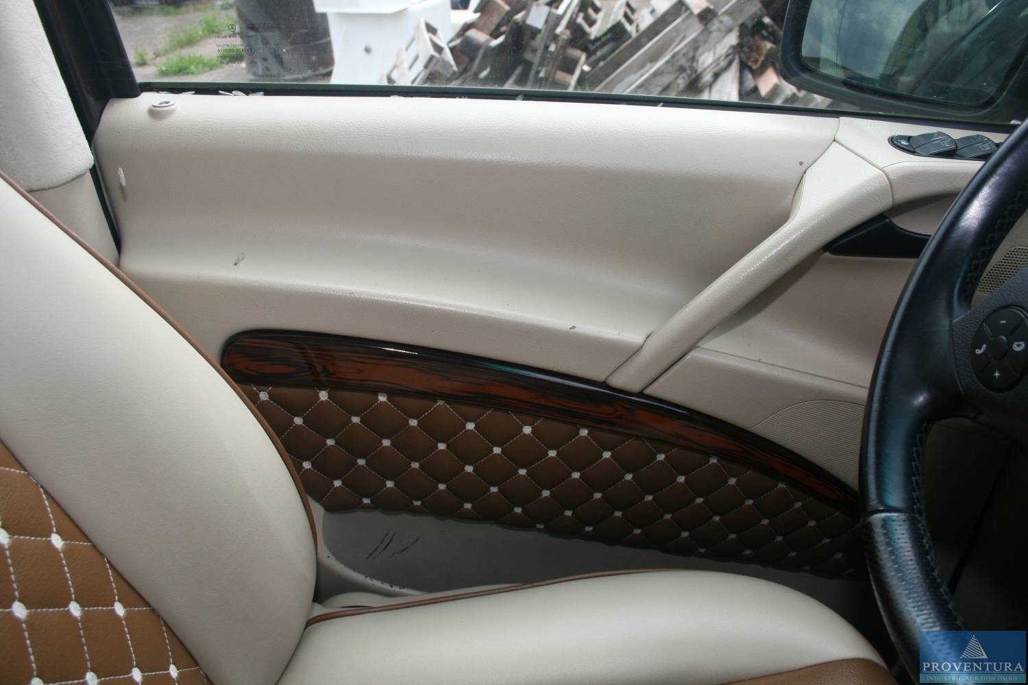 Mehrzweckfahrzeug MERCEDES-BENZ Viano 122 CDI 3.0 V6, EZ 2012  