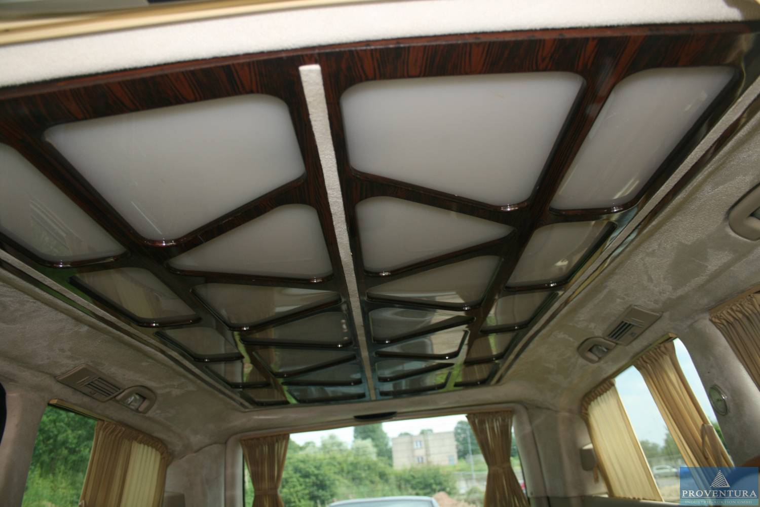 Mehrzweckfahrzeug MERCEDES-BENZ Viano 122 CDI 3.0 V6, EZ 2012 